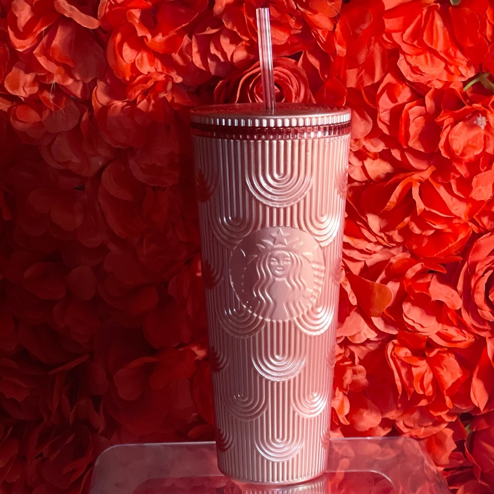 NWT💗Starbucks Fall 2023 Shell Pink Pearl Mermaid Scales Venti Tumbler with gift